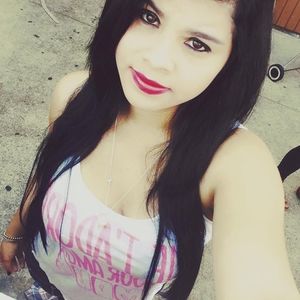 Meet your Posher, Selena